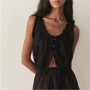 Doen Traveler Embroidered Top in Black XL